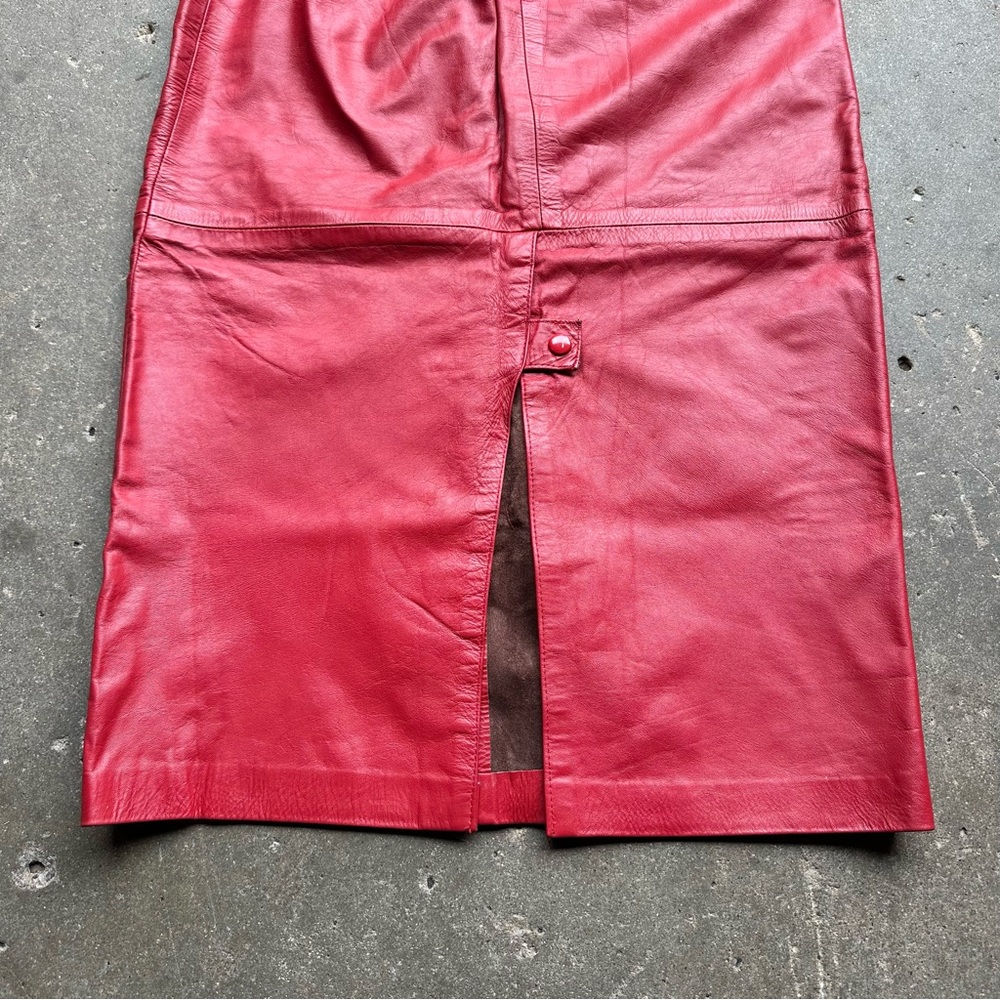 Vintage Red Leather Midi Pencil Skirt Made in USA Size 11/12 - Picture 9 of 15